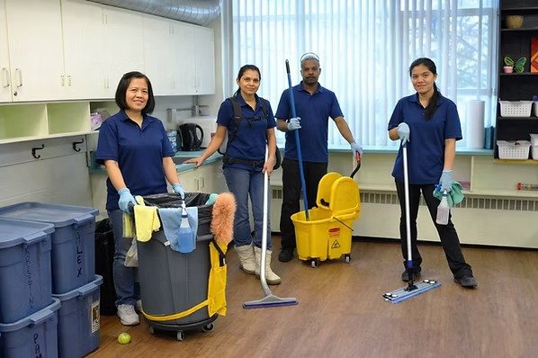 Why Businesses Rely on Commercial Cleaning Services in Dubai for a Healthier Workplace