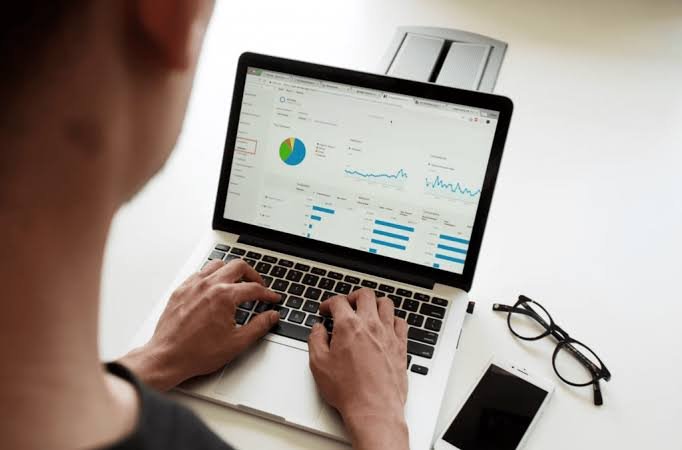 How to Build an Online Presence Around Your Career